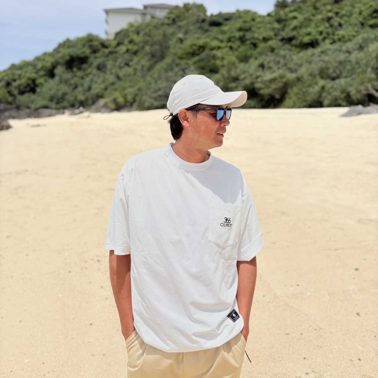 CY366022 リラックスフィットTシャツ